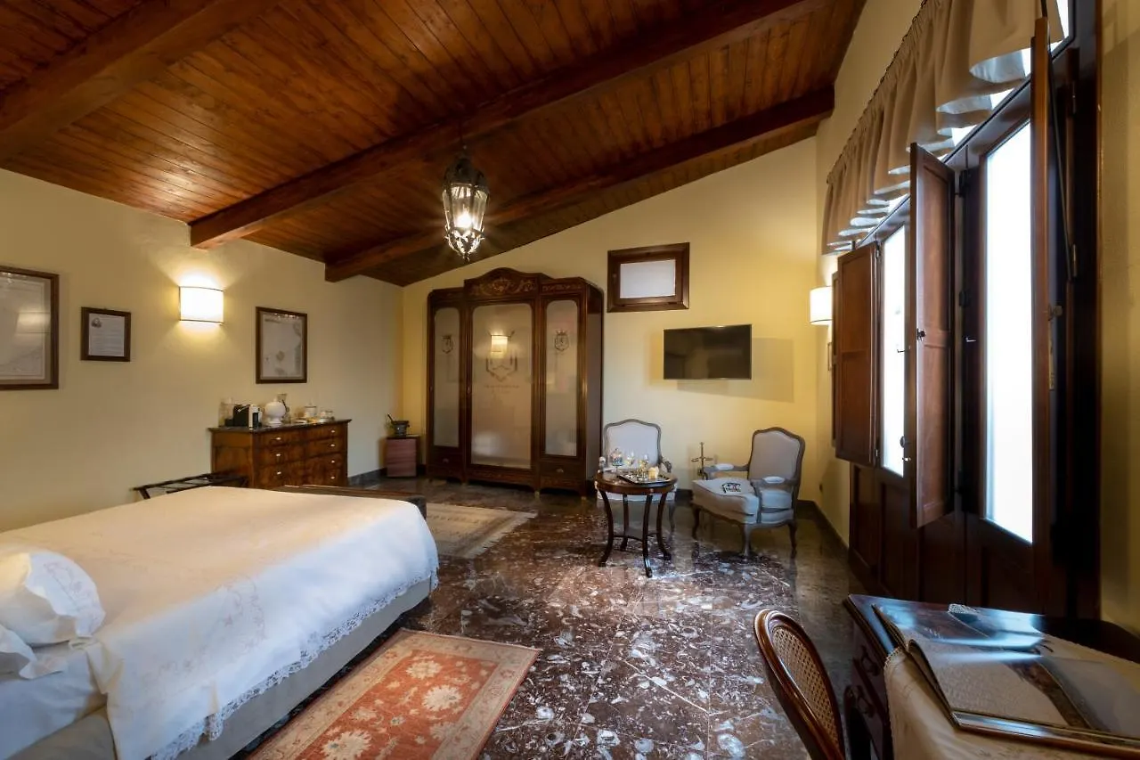 **** Hotel Villa Del Gattopardo Palermo Itálie